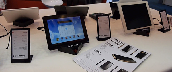 Tablet Ainol esposti alla fiera di Hong Kong