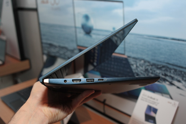 ASUS ZenBook 14 (UX434) 