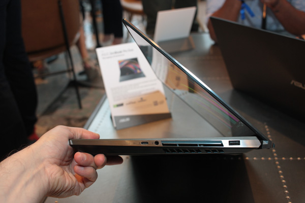 ASUS ZenBook Pro Duo (UX581) 