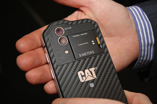 Cat S60