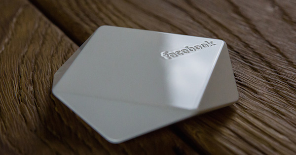 Facebook Bluetooth Beacon consentirà la navigazione indoor con Facebook Place Tips