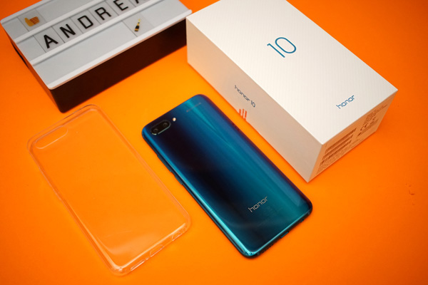 Honor 10: contenuto della confezione