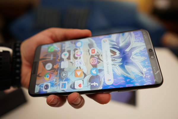 Se non vi piace il notch potete farlo scomparire via software