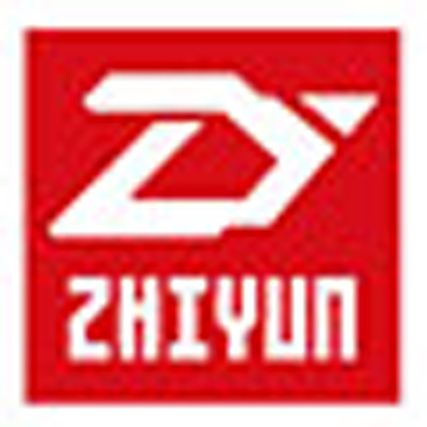 Zhiyun Crane 2 è un gimbal per professionisti. Dal vivo